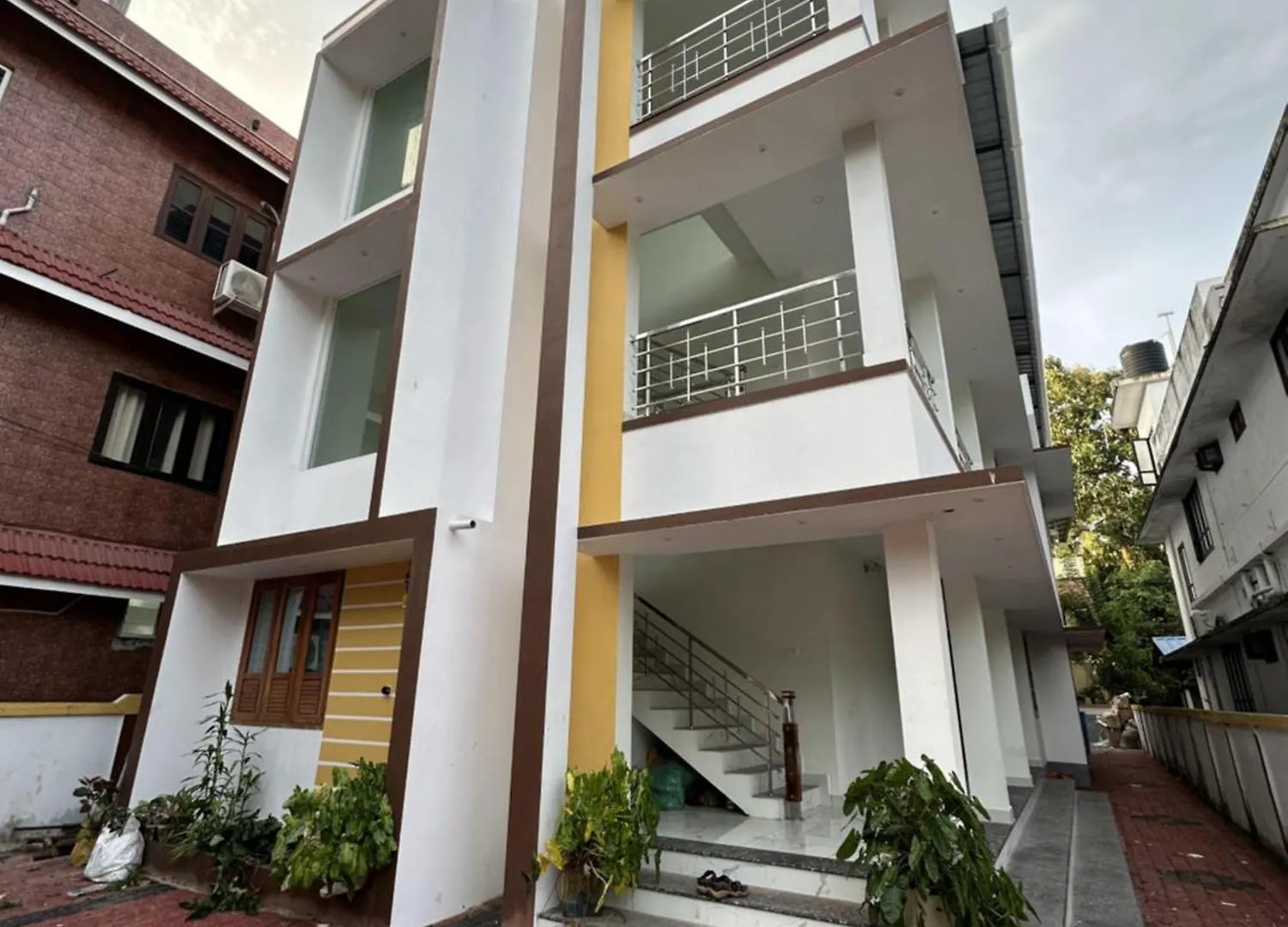 Katsura Apartment Varkala 0*,  India